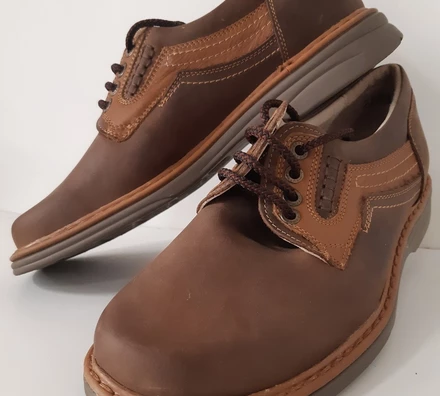 Magyar gyártmányú valódibőr cipő